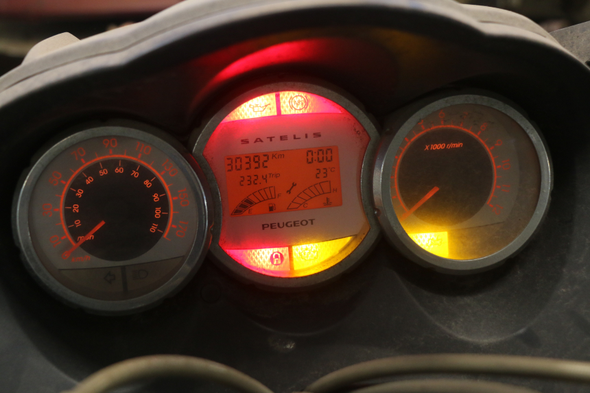 photo de COMPTEUR PEUGEOT SATELIS COMPRESSOR K15 125 (2006 - 2009)