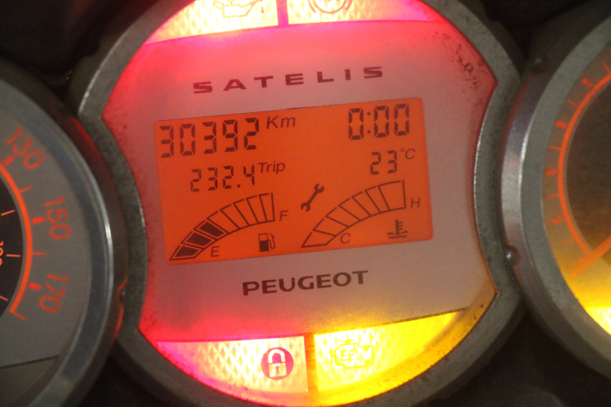 photo de COMPTEUR PEUGEOT SATELIS COMPRESSOR K15 125 (2006 - 2009)