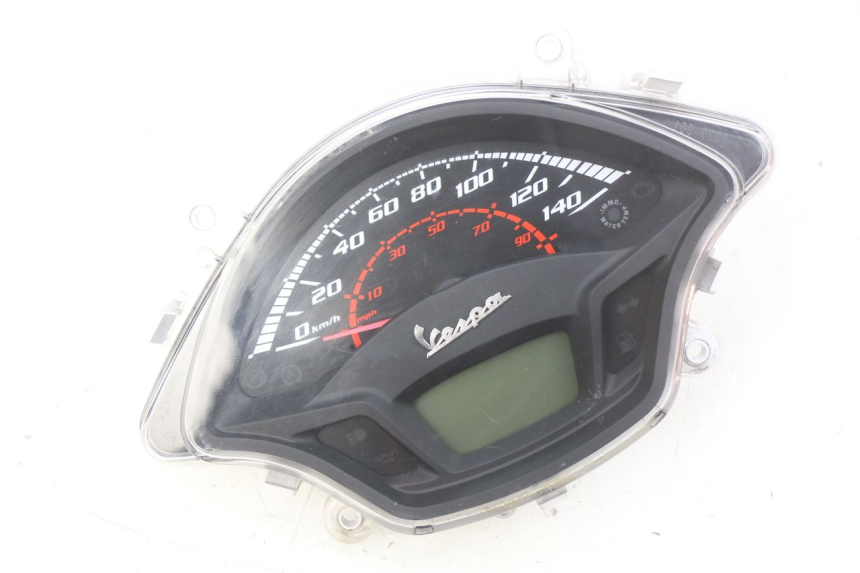 photo de COMPTEUR PIAGGIO VESPA GTS IGET ABS 125 (2017 - 2023)