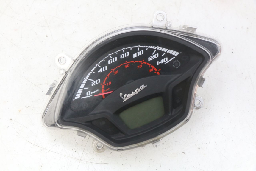 photo de COMPTEUR PIAGGIO VESPA GTS IGET ABS 125 (2017 - 2023)
