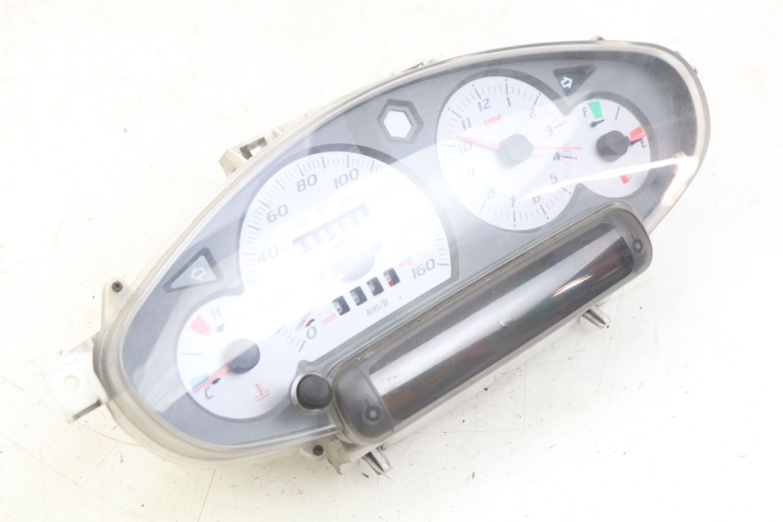 photo de COMPTEUR PIAGGIO X8 125 (2004 - 2007)