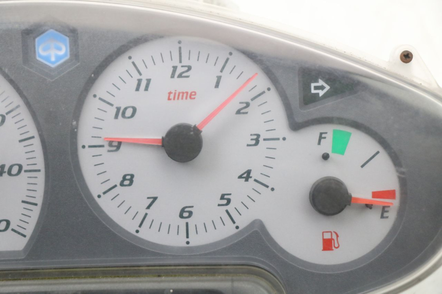 photo de COMPTEUR PIAGGIO X8 125 (2004 - 2007)