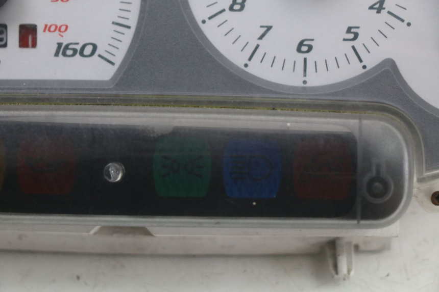 photo de COMPTEUR PIAGGIO X8 125 (2004 - 2007)