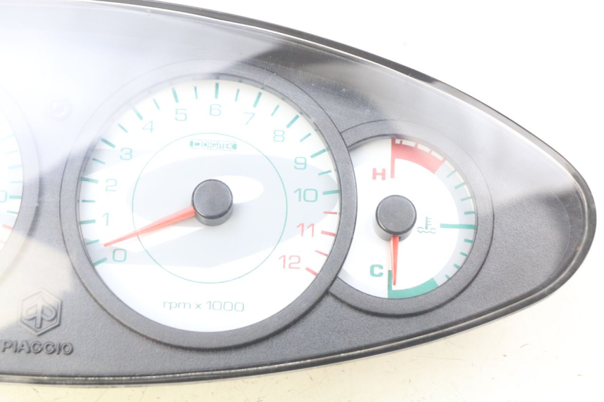 photo de COMPTEUR PIAGGIO X9 EVOLUTION 250 (2003 - 2007)