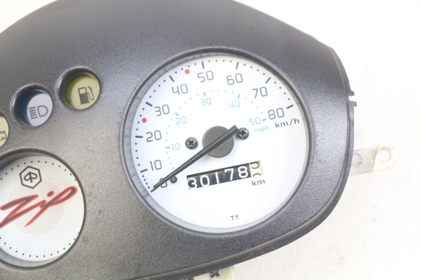 photo de COMPTEUR PIAGGIO ZIP 4T 50 (2018 - 2020)