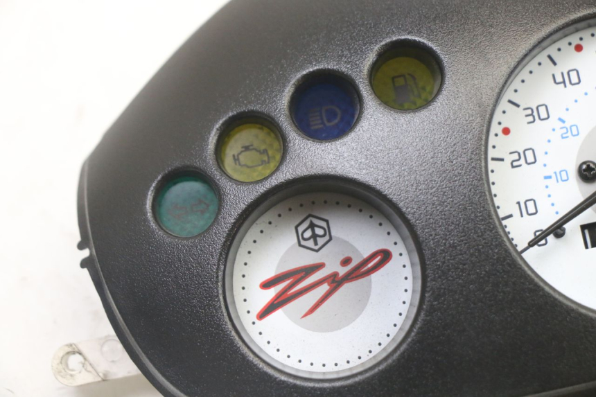 photo de COMPTEUR PIAGGIO ZIP 4T 50 (2018 - 2020)