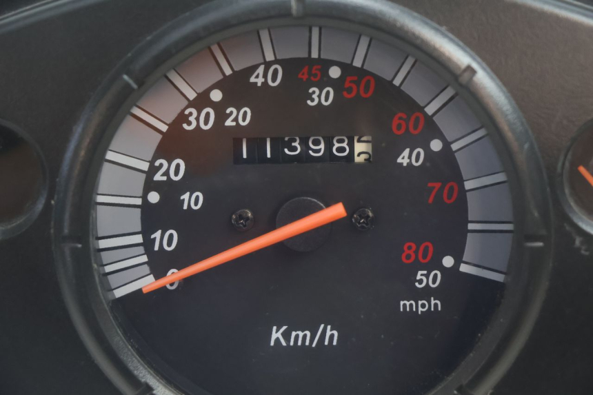 photo de COMPTEUR  RAZZO QTR 50 (2011 - 2018) - Détail de la pièce