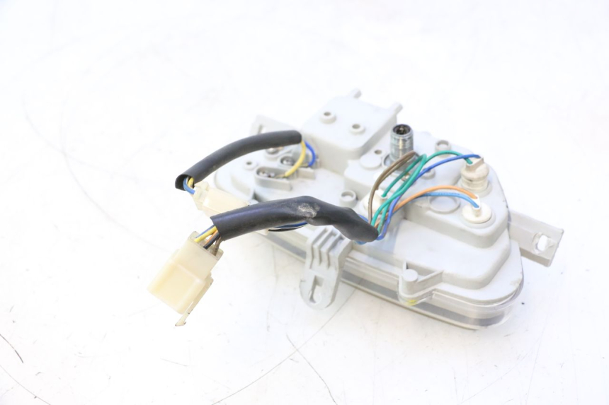 photo de COMPTEUR  VASTRO R-ONE 4T 50 (2014 - 2022) - Autre angle de vue