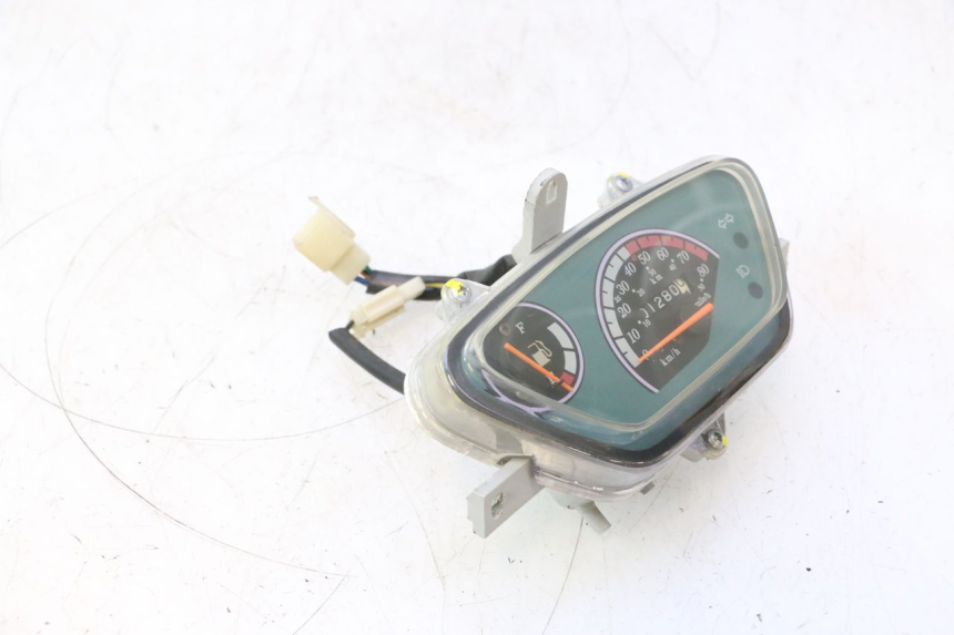 photo de COMPTEUR  VASTRO R-ONE 4T 50 (2014 - 2022) - État de surface