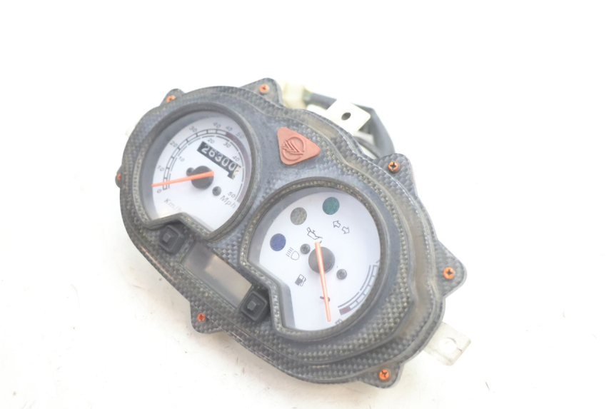 photo de COMPTEUR KEEWAY RY6 2T 50 (2011 - 2019) - Gros plan technique