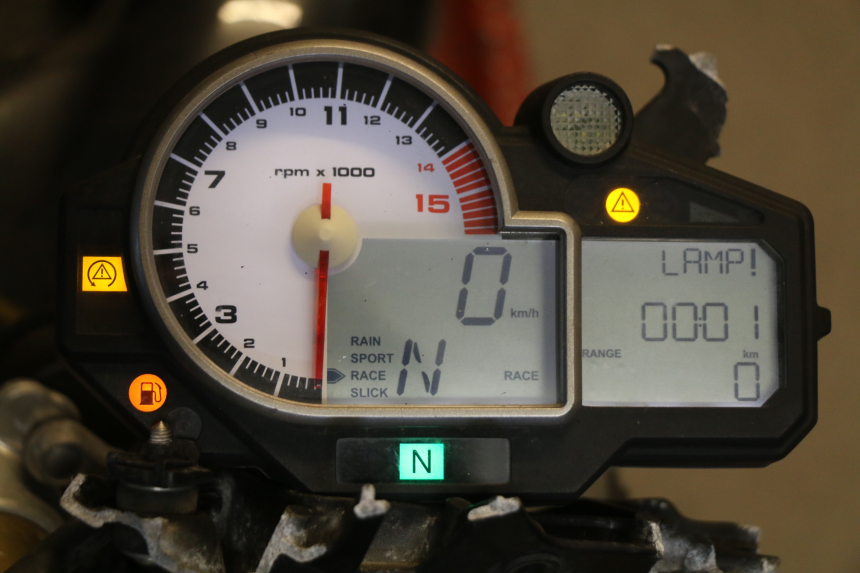photo de COMPTEUR  BMW S RR ABS S1000RR 1000 (2009 - 2011) - Zoom composants