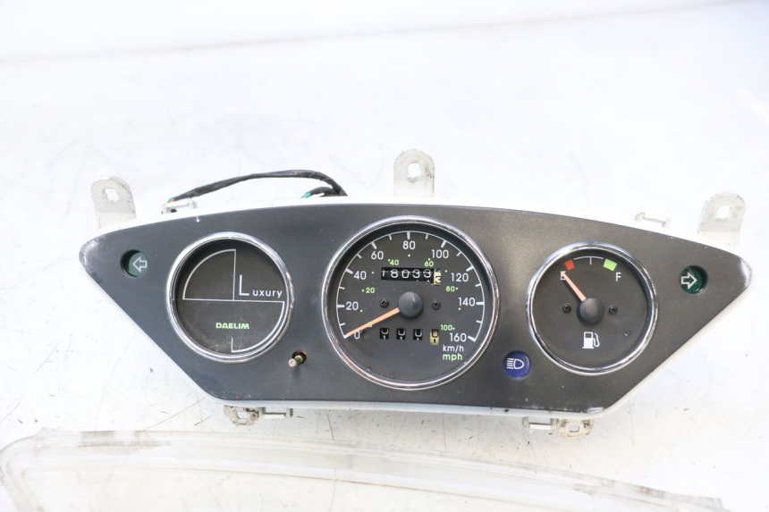 photo de COMPTEUR  DAELIM S2 125 (2006 - 2007) - Angle alternatif