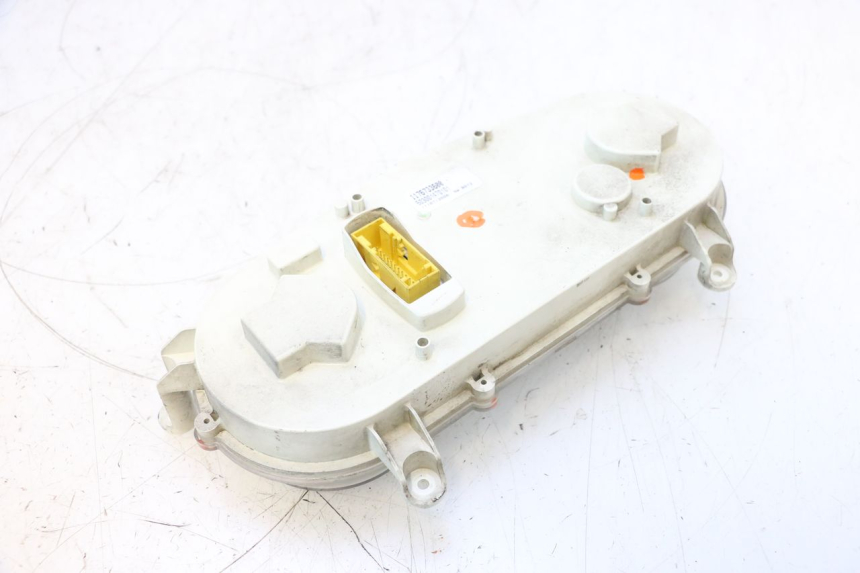 photo de COMPTEUR PEUGEOT SATELIS COMPRESSOR K15 125 (2006 - 2009) - Zoom composants