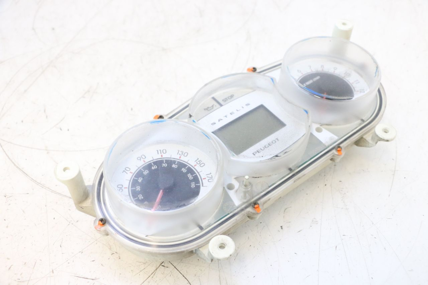 photo de COMPTEUR PEUGEOT SATELIS COMPRESSOR K15 125 (2006 - 2009) - Marquages et références
