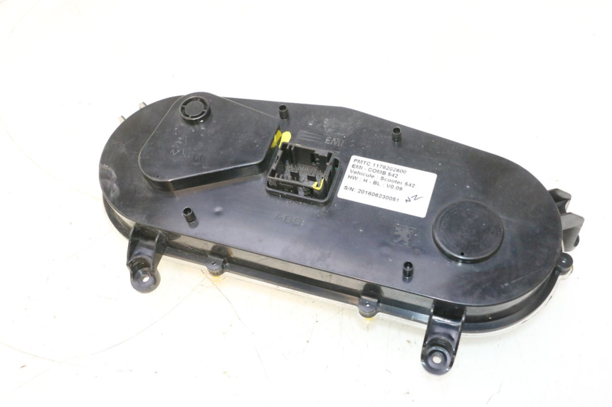 photo de COMPTEUR  PEUGEOT SATELIS 125 (2013 - 2018) - Focus structure