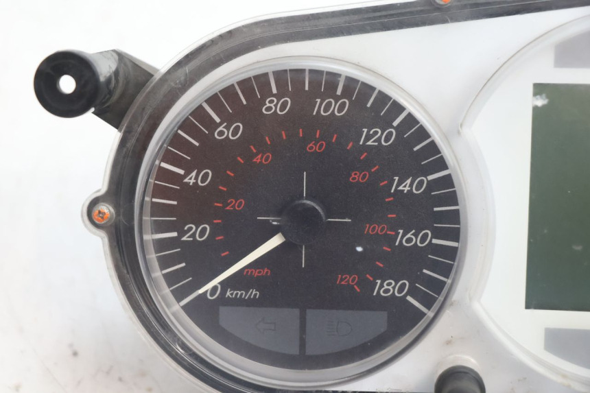 photo de COMPTEUR  PEUGEOT SATELIS 125 (2013 - 2018) - Détail de la pièce