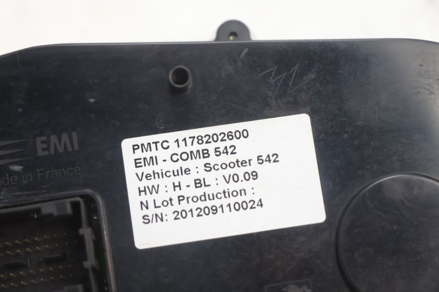 photo de COMPTEUR  PEUGEOT SATELIS 125 (2013 - 2018) - Vue rapprochée