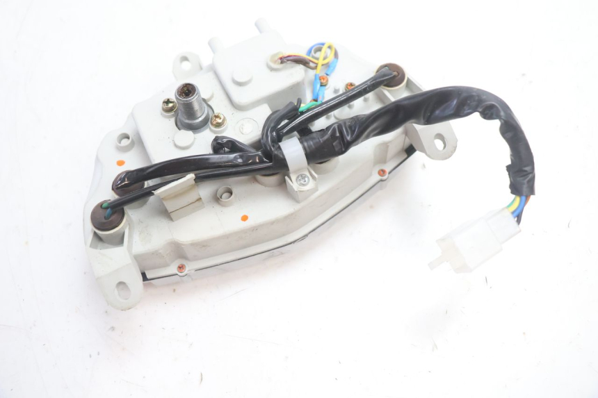 photo de COMPTEUR  FYM SCOOTERONE 125 (2006 - 2008) - État de surface