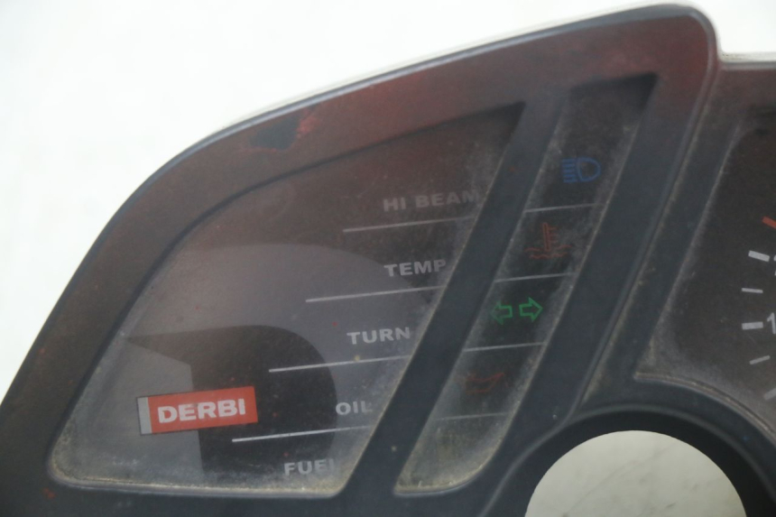 photo de COMPTEUR DERBI SENDA SM X-TREME 50 (2006 - 2010) - Détail de la pièce