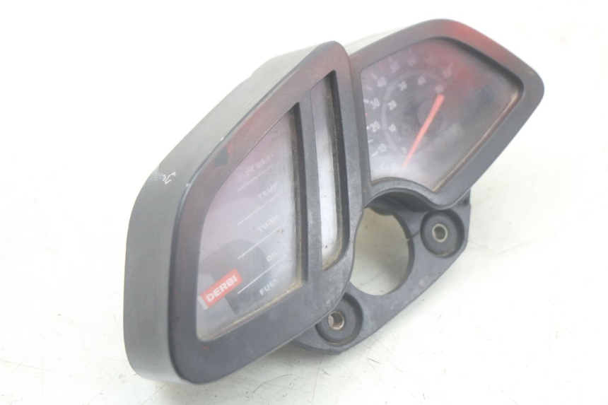 photo de COMPTEUR DERBI SENDA SM X-TREME 50 (2006 - 2010) - Autre angle de vue