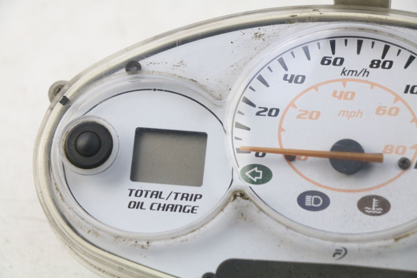 photo de COMPTEUR  HONDA SES DYLAN 125 (2002 - 2006) - Vue d’ensemble