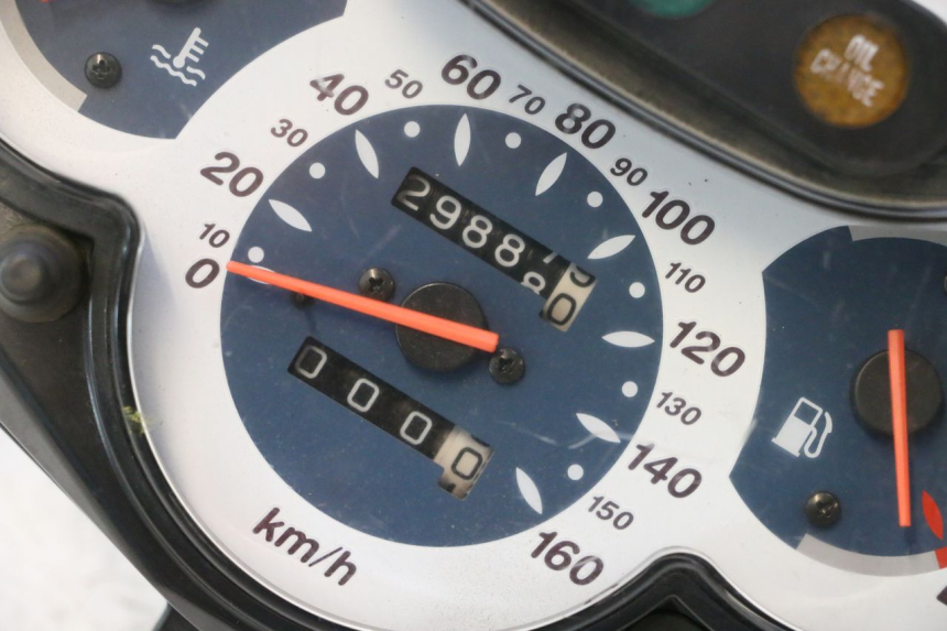 photo de COMPTEUR  HONDA SH 125 (2001 - 2003) - Détail de la pièce