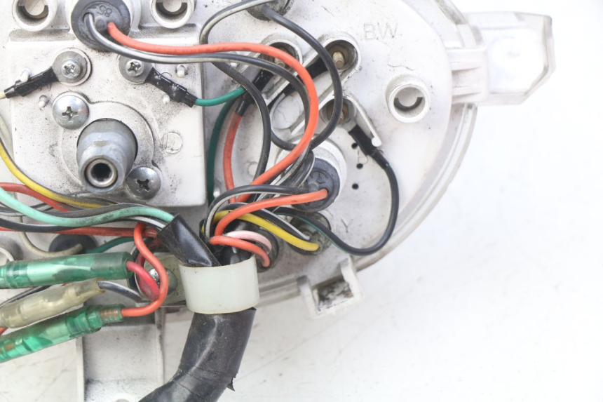 photo de COMPTEUR  SUZUKI SIXTEEN 125 (2008 - 2010) - Vue d’ensemble