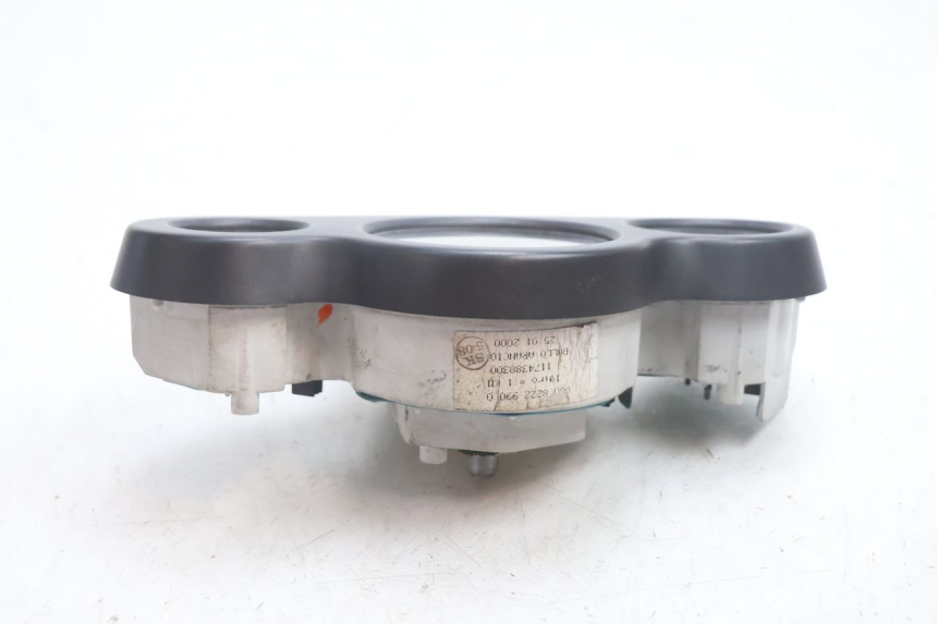 photo de COMPTEUR  PEUGEOT SPEEDFIGHT 2 AC 50 (2000 - 2009) - Points de fixation