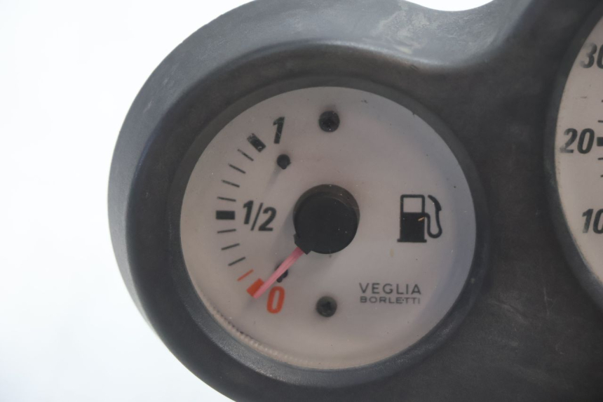 photo de COMPTEUR PEUGEOT SPEEDFIGHT LC 50 (1996 - 2002) - Détail de la pièce