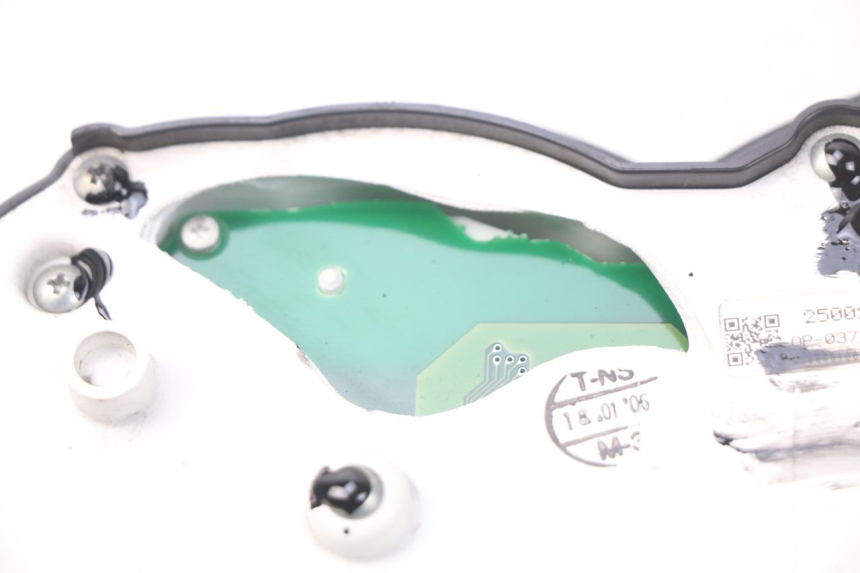 photo de COMPTEUR  TRIUMPH SPRINT ST ABS 1050 (2005 - 2007)