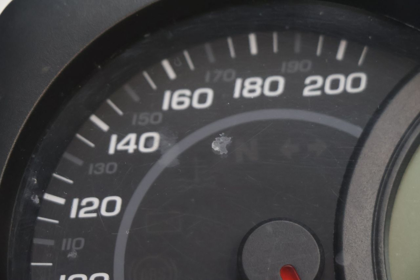 photo de COMPTEUR  CAN-AM SPYDER RS 1000 (2008 - 2012) - Gros plan technique