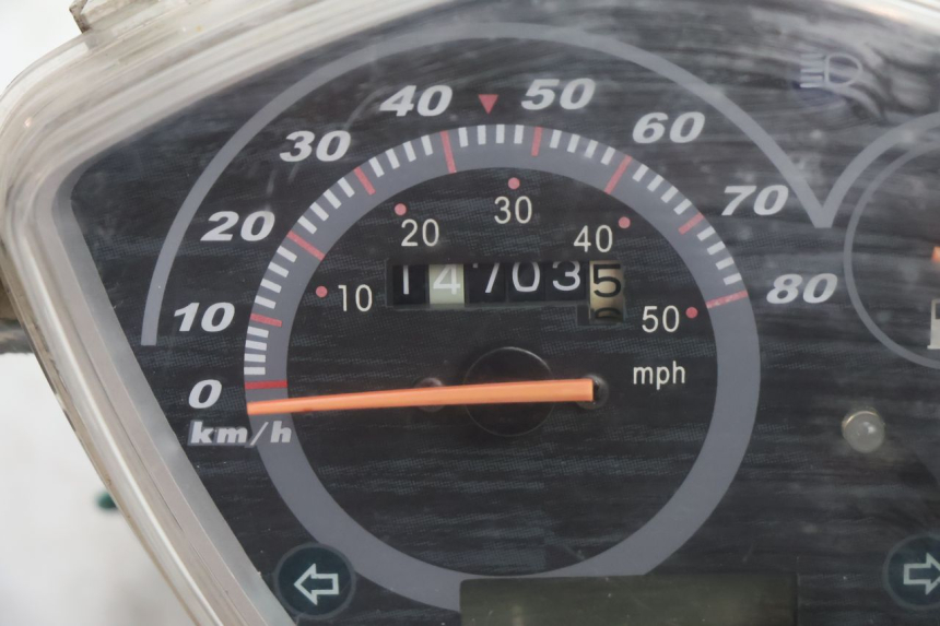 photo de COMPTEUR  KYMCO SUPER 8 2T 50 (2007 - 2013) - Zoom état d’usage
