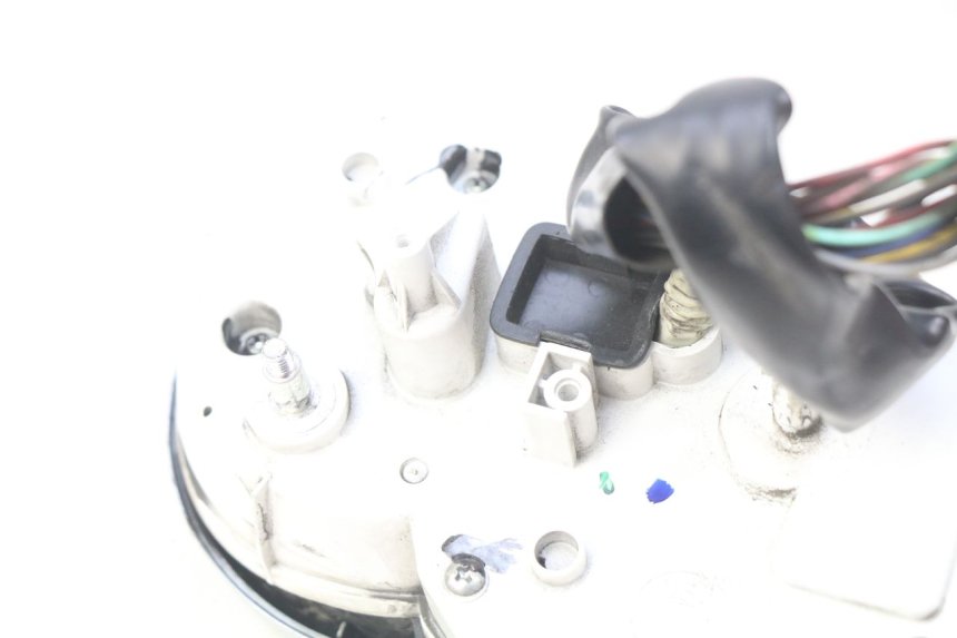 photo de COMPTEUR  SUZUKI GSF S BANDIT 600 (2000 - 2004)