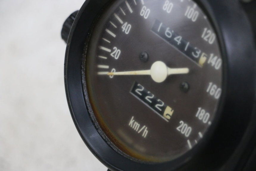photo de COMPTEUR  SUZUKI GSX E 250 (1982 - 1983)