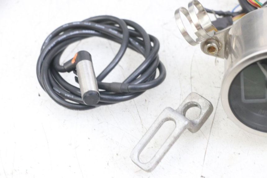 photo de COMPTEUR SUZUKI SV N 650 (1999 - 2002)