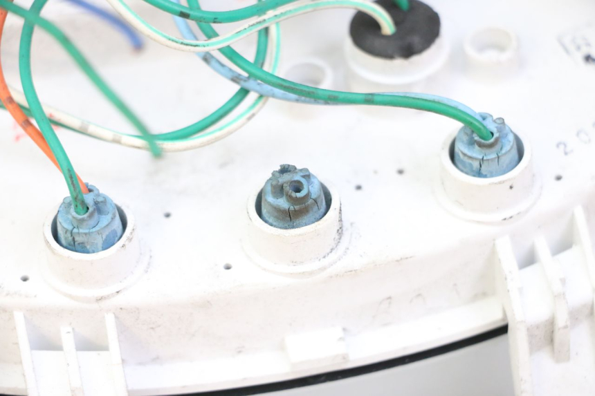 photo de COMPTEUR  SYM FIDDLE 3 III 50 (2014 - 2020) - Points de fixation