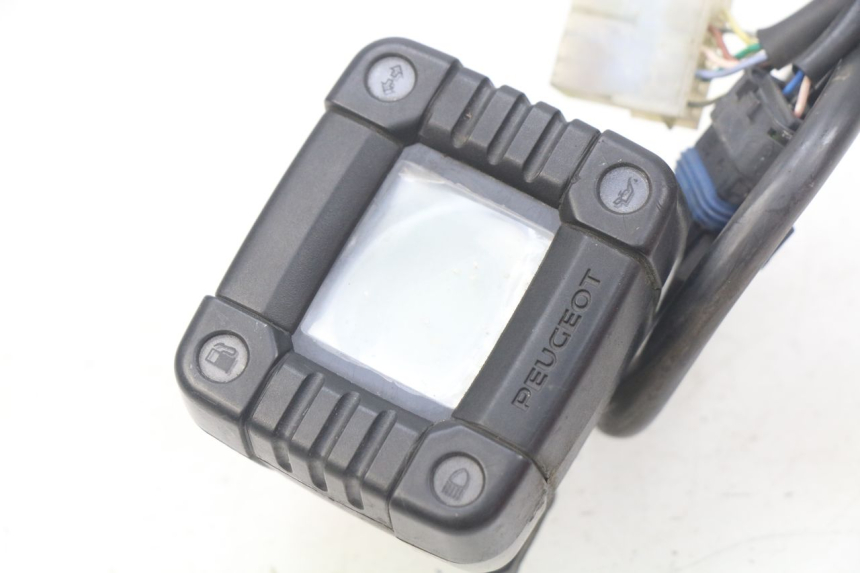 photo de COMPTEUR PEUGEOT TKR TREKKER FURIOUS 50 (2005 - 2014) - Vue d’ensemble