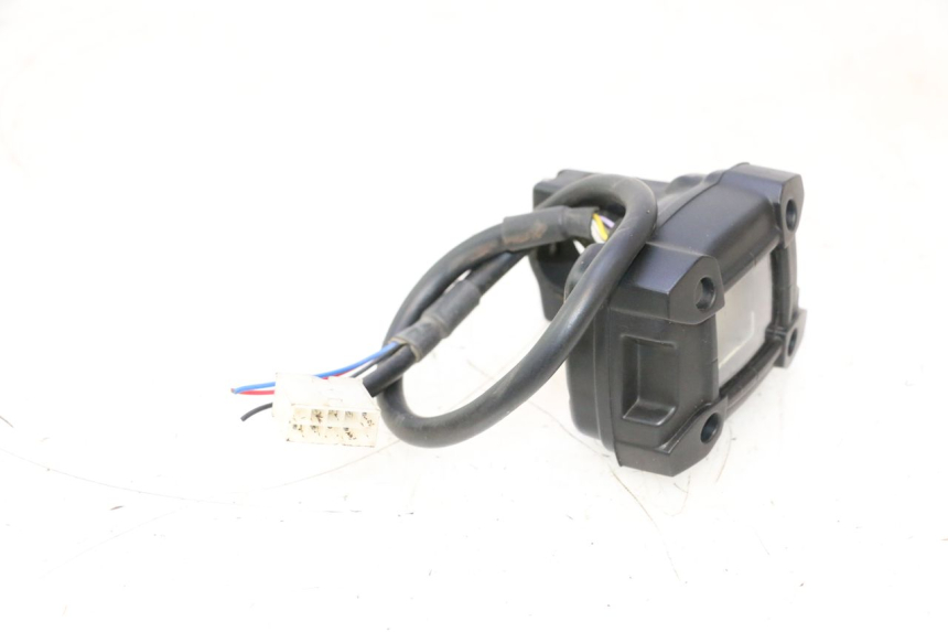 photo de COMPTEUR PEUGEOT TKR TREKKER FURIOUS 50 (2005 - 2014) - Autre angle de vue