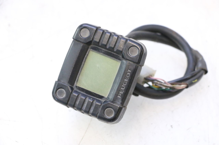 photo de COMPTEUR PEUGEOT TKR TREKKER FURIOUS 50 (2005 - 2014) - Vue principale
