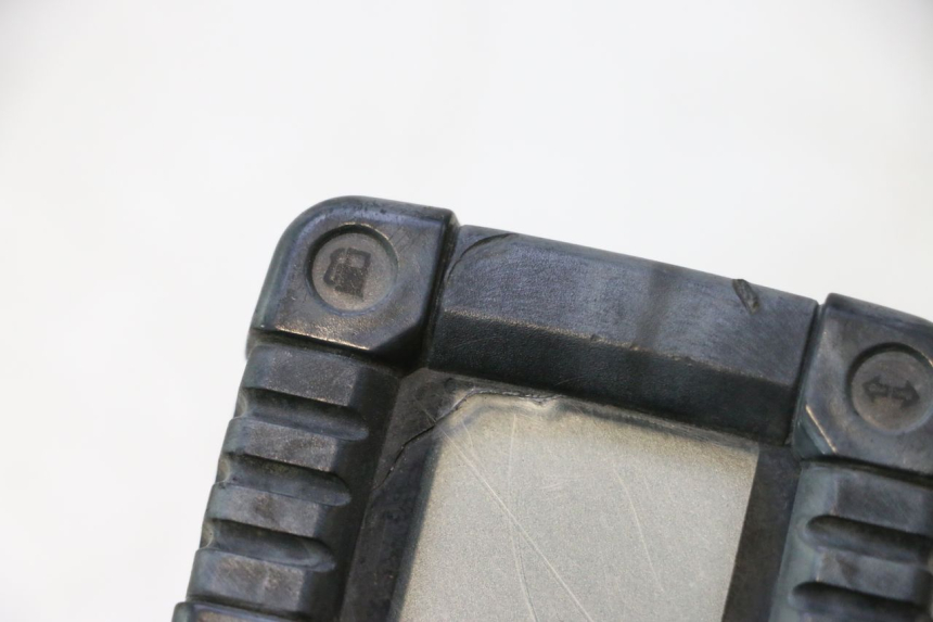 photo de COMPTEUR PEUGEOT TREKKER 50 (1995 - 2004) - Vue rapprochée