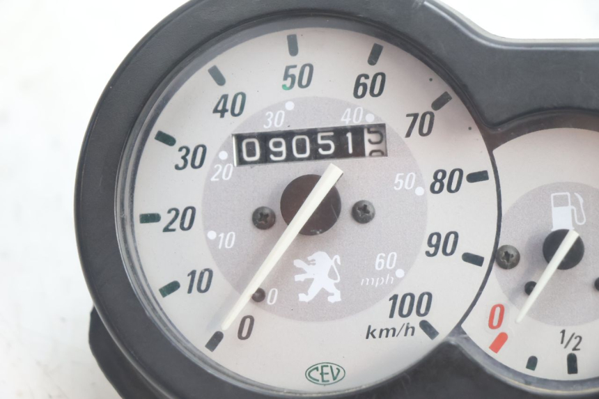 photo de COMPTEUR PEUGEOT TREKKER 50 (1995 - 2004) - Détail de la pièce
