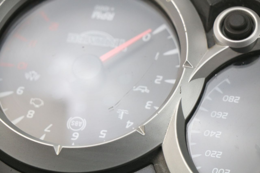 photo de COMPTEUR  TRIUMPH SPRINT ST ABS 1050 (2005 - 2007)