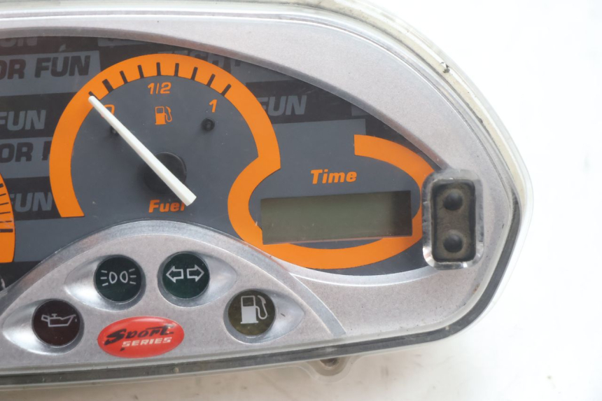 photo de COMPTEUR  PIAGGIO TYPHOON 50 (2000 - 2009) - Autre angle de vue