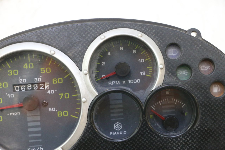 photo de COMPTEUR  PIAGGIO TYPHOON 50 (2000 - 2009) - Zoom composants