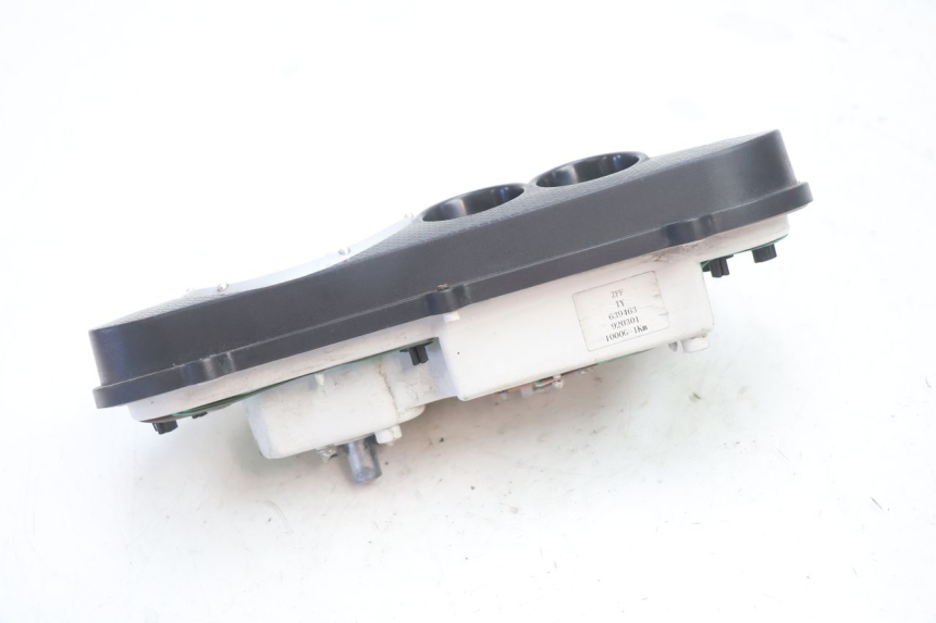photo de COMPTEUR  PIAGGIO TYPHOON 50 (2000 - 2009) - Autre angle de vue