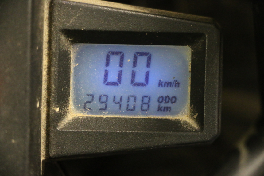 photo de COMPTEUR  YAMAHA TZR 50 (2008 - 2016) - Gros plan technique