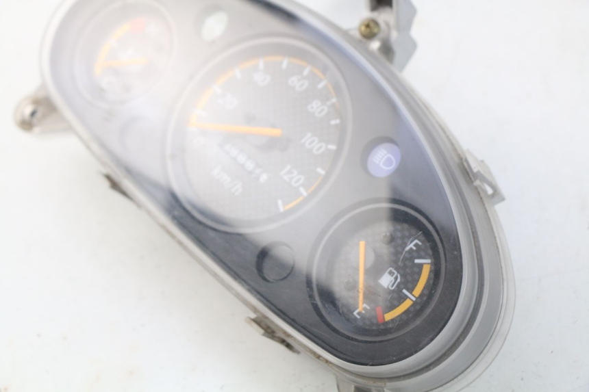 photo de COMPTEUR  SUZUKI UC EPICURO 125 (1999 - 2003)