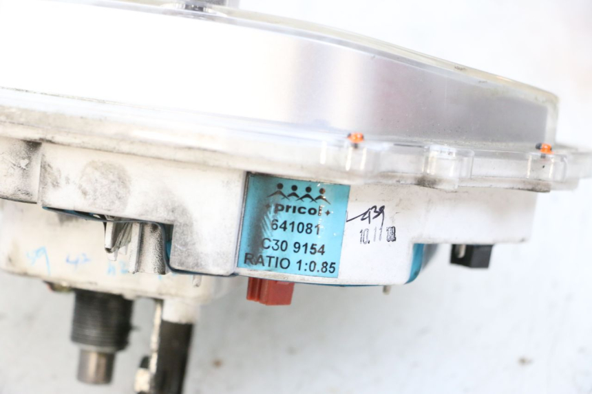 photo de COMPTEUR  PIAGGIO VESPA GTS SUPER IE 125 (2009 - 2016) - Vue d’ensemble