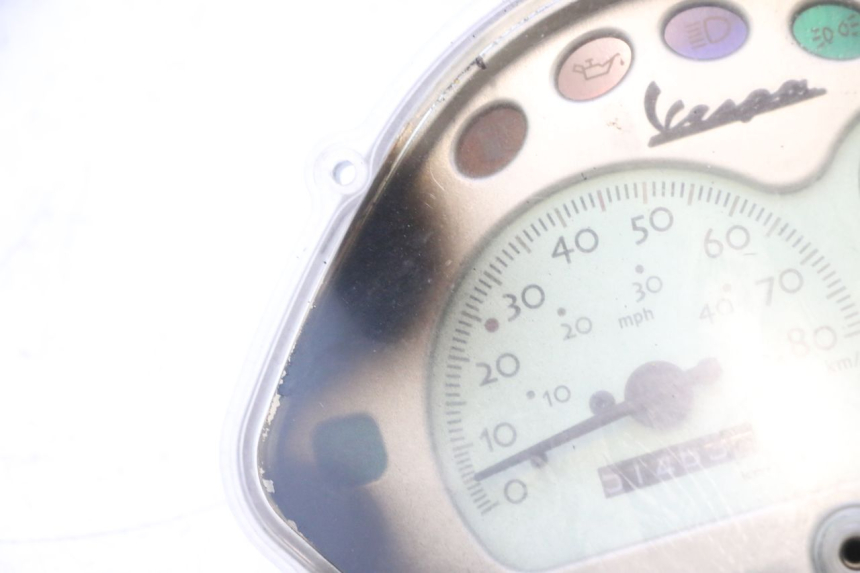photo de COMPTEUR PIAGGIO VESPA LX 2T 50 (2005 - 2013) - Vue rapprochée