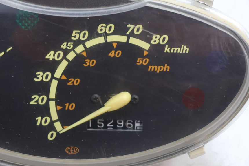 photo de COMPTEUR  PEUGEOT VIVACITY 50 (1998 - 2003) - Zoom état d’usage